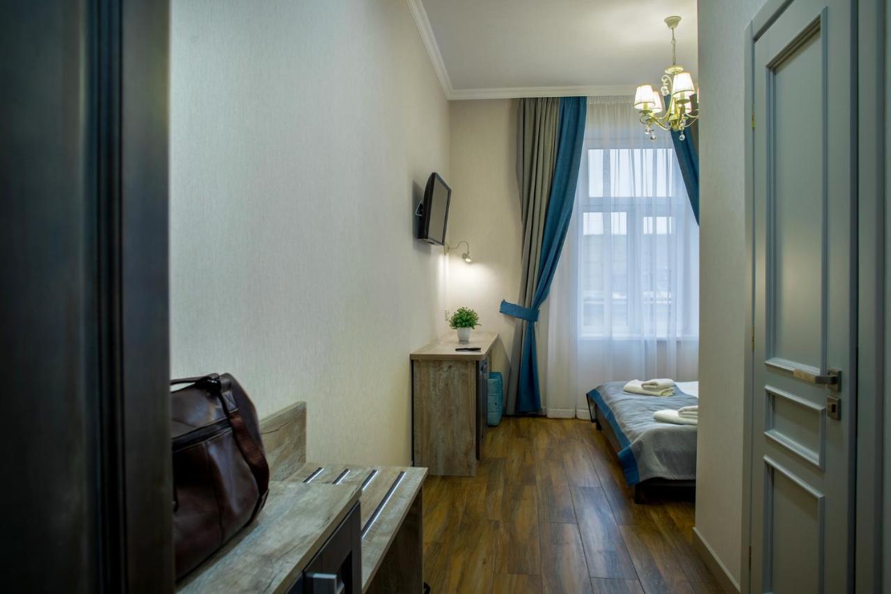 Mini Hotel Barvy Lvova On Horodotska St. Esterno foto